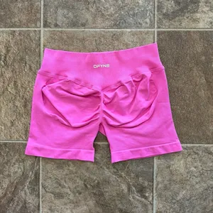 Dfyne Impact Shorts 4.5” Blossom Size Medium Pink thumbnail 6