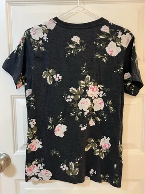 Original Use Size XS (Women’s S Fit) Dark Gray Grunge Floral Tee thumbnail 3