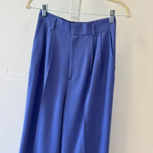 Classiques Entier Vintage Periwinkle 100% Pure Wool High Rise Pleated Trousers 4 thumbnail 3