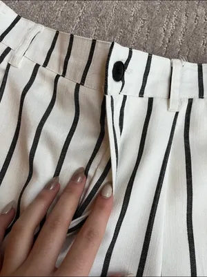 Forever 21 Black And White Striped Pants thumbnail 2