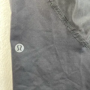 Lululemon Athletica‎ Size 10 Crop Capri Mesh Panel Leggings Black Zip Pockets thumbnail 6