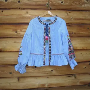 NWOT Blue White Embroidered Top thumbnail 3