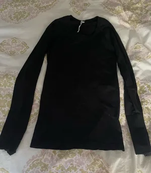 Black Swiftly Lululemon Tech Long Sleeve thumbnail 1