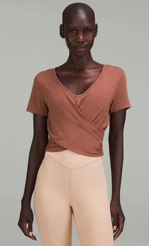 Lululemon Modal-Blend Yoga‎ Short Sleeve Shirt in Ancient Copper Size 2 thumbnail 1