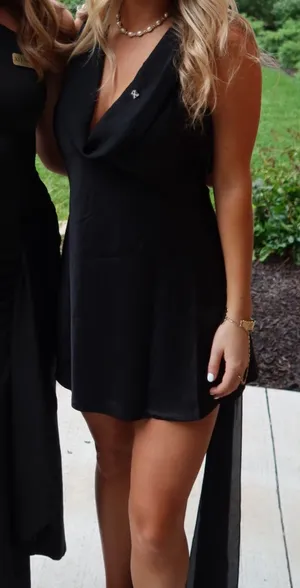 Black Dress Boutique thumbnail 1