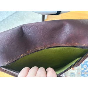 Vintage Unbranded Chocolate Brown Leather Crossbody Satchel 10x11 inches thumbnail 4