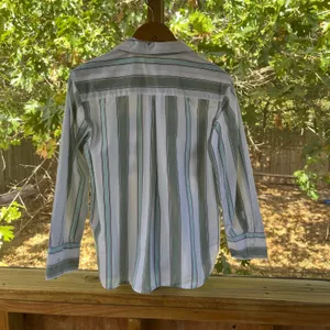 LOFT Women's Sage Green & White Striped Patch Pocket Shirt Size M thumbnail 2