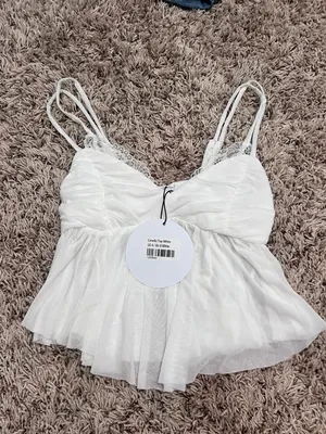 Princess Polly New  Corella Size 4 White Top thumbnail 2