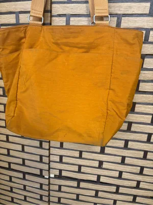 Baggallini gold handbag thumbnail 5