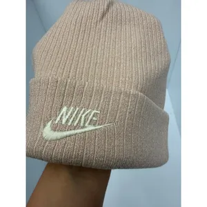 Nike Sportswear Cuffed Beanie Adult Unisex Shimmer Blush Pink Metallic Logo NWT thumbnail 2