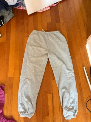 Brandy Melville sweatpants thumbnail 2