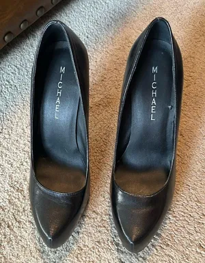Michael Shannon Black Leather Pumps size 8 thumbnail 2