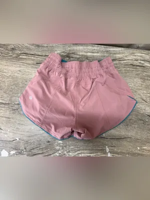 Lululemon Choose A Side Short 3" size 2 thumbnail 4