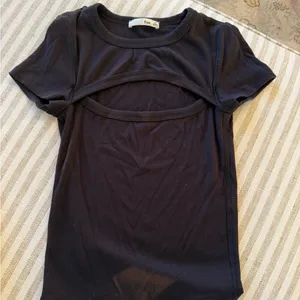 Aritzia Black Ribbed Short Sleeve Tee with Front Cutout thumbnail 1