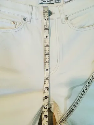 & Other Stories Cream High-Rise Wide Leg Jeans thumbnail 9