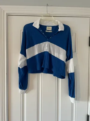 Cropped Long Sleeve thumbnail 4