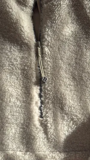 Lululemon Sherpa Pullover thumbnail 6