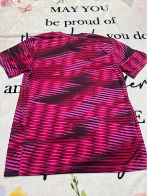 Nike Dri-FIT Women's T-Shirt – Size Medium thumbnail 3