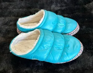 Ariat Crius Clog Slippers for Ladies puffer 8.5 9 warm winter shoes thumbnail 1