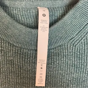 Lululemon womens size 10 merino wool sweater green knit pullover crew neck tide thumbnail 3