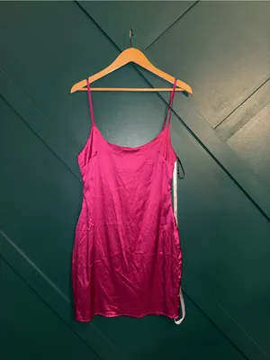 Missguided Fuchsia Satin Slip Chemise thumbnail 2