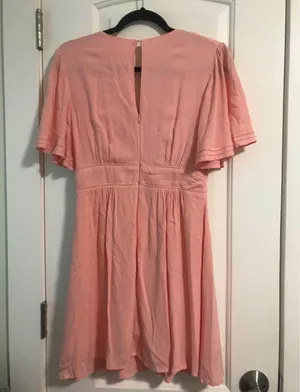 Entro NWT Pink Gauzy Pleated Flutter Sleeved Dress thumbnail 4