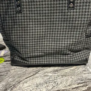 Thirty-One Gray and Black Houndstooth Tote Bag thumbnail 2