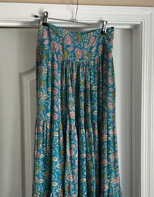 Natural Life Chic Floral Skirt in Blue and Pink Worn Once Small thumbnail 8