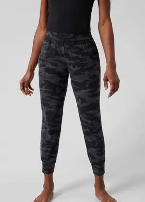 Salutation Jogger thumbnail 1