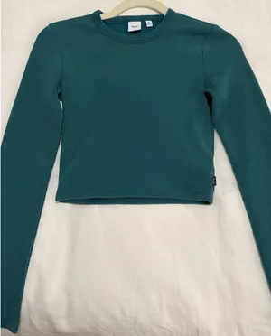 Aritzia TNA Top thumbnail 1