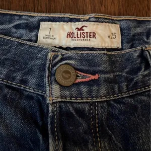 Size 1 hollister shorts thumbnail 5