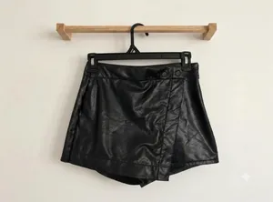 REWASH Black Faux Leather Women’s Shorts XS thumbnail 3