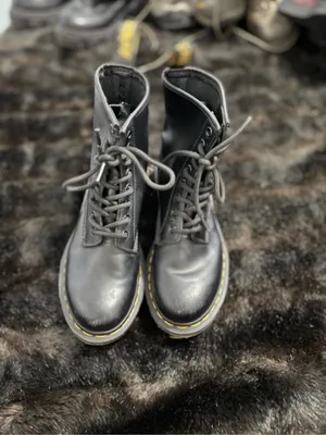 Dr Martens Womens 1460 Combat Boot Black Leather Size: 7 38 thumbnail 2