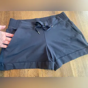 Athleta Navy Shorts Active Sporty Drawstring Pockets - Size 4 thumbnail 4