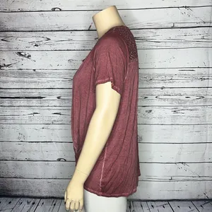 Maurices 24/7 NWT Size 2 Washed Purple Crochet Lace Knot Hemline Knit Top Shirt thumbnail 4