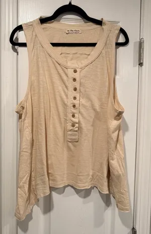 NWT Free People We The Free Size S Sleeveless Henley Tank Top Cream Raw Hem Boho thumbnail 1