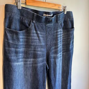 Betabrand Pull-On Straight Leg Jeans - size XL thumbnail 2