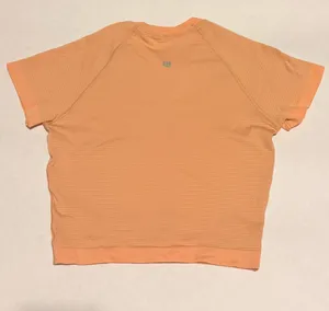 Lululemon Top thumbnail 2