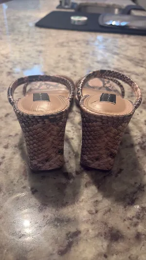 Steve Madden Snakeskin print heels thumbnail 2