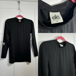 Alo medium long sleeve black shirt thumbnail 2