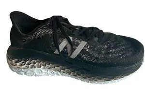New Balance Fresh Foam More v2 Women’s Black Running Shoe Comfort Size 6.5 thumbnail 1