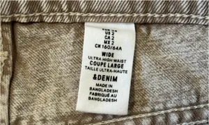 H&M Jeans High-Waisted thumbnail 4