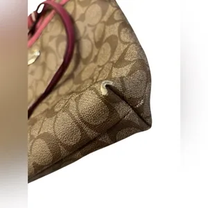 Coach Signature Logo All Over Pattern Crossbody Leather Beige Pink thumbnail 8
