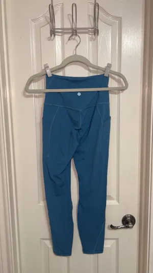 Lululemon Align 25" with pockets  thumbnail 2