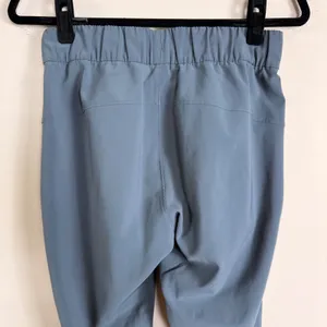 Lululemon On the Fly 7/8 Pant Blue Gray Luxtreme Jogger W5AH0S Size 4 thumbnail 4
