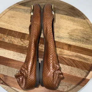 Tory Burch Reva Snake Skin Embossed Ballet Scrunch Flats Logo SZ 8.5 Brown Gold thumbnail 5