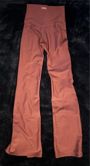 YPB Abercrombie & Fitch High-Rise Flare Leggings thumbnail 4