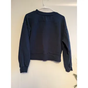 Lululemon Relaxed Cropped Crewneck Sweatshirt Navy Blue Fleece Pullover 3915 thumbnail 3