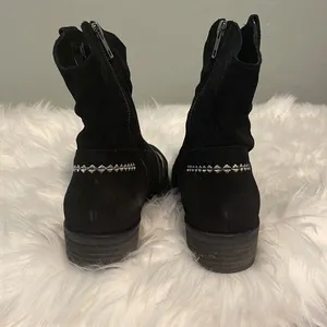 NWOT Musse & Cloud Ginger Western Ankle Boots | Black Suede | Size 9 thumbnail 4