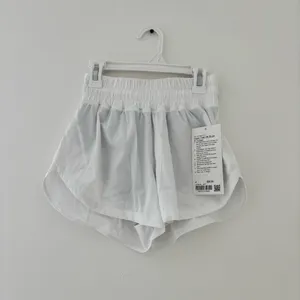 Lululemon white track that HR shorts  thumbnail 2